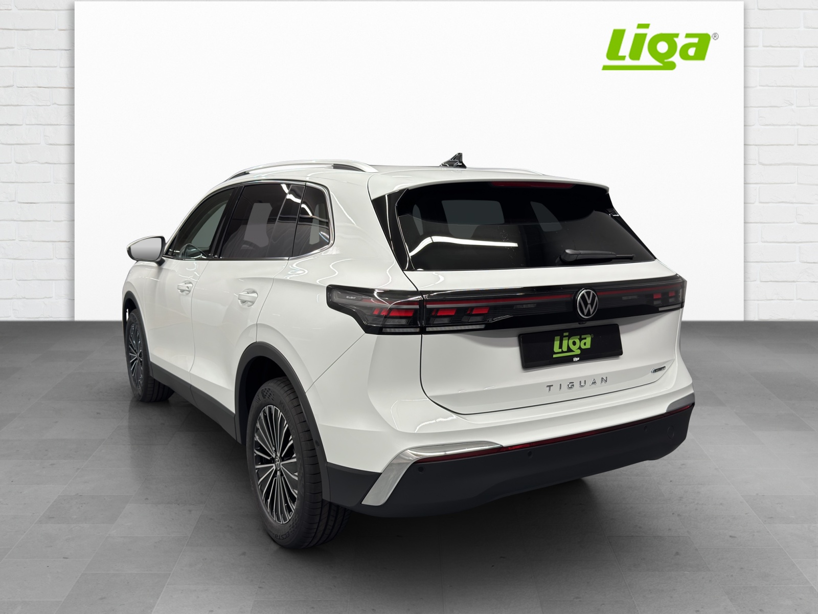 VW Tiguan 2.0 TDI SCR Style DSG 4motion-showroom-element-3