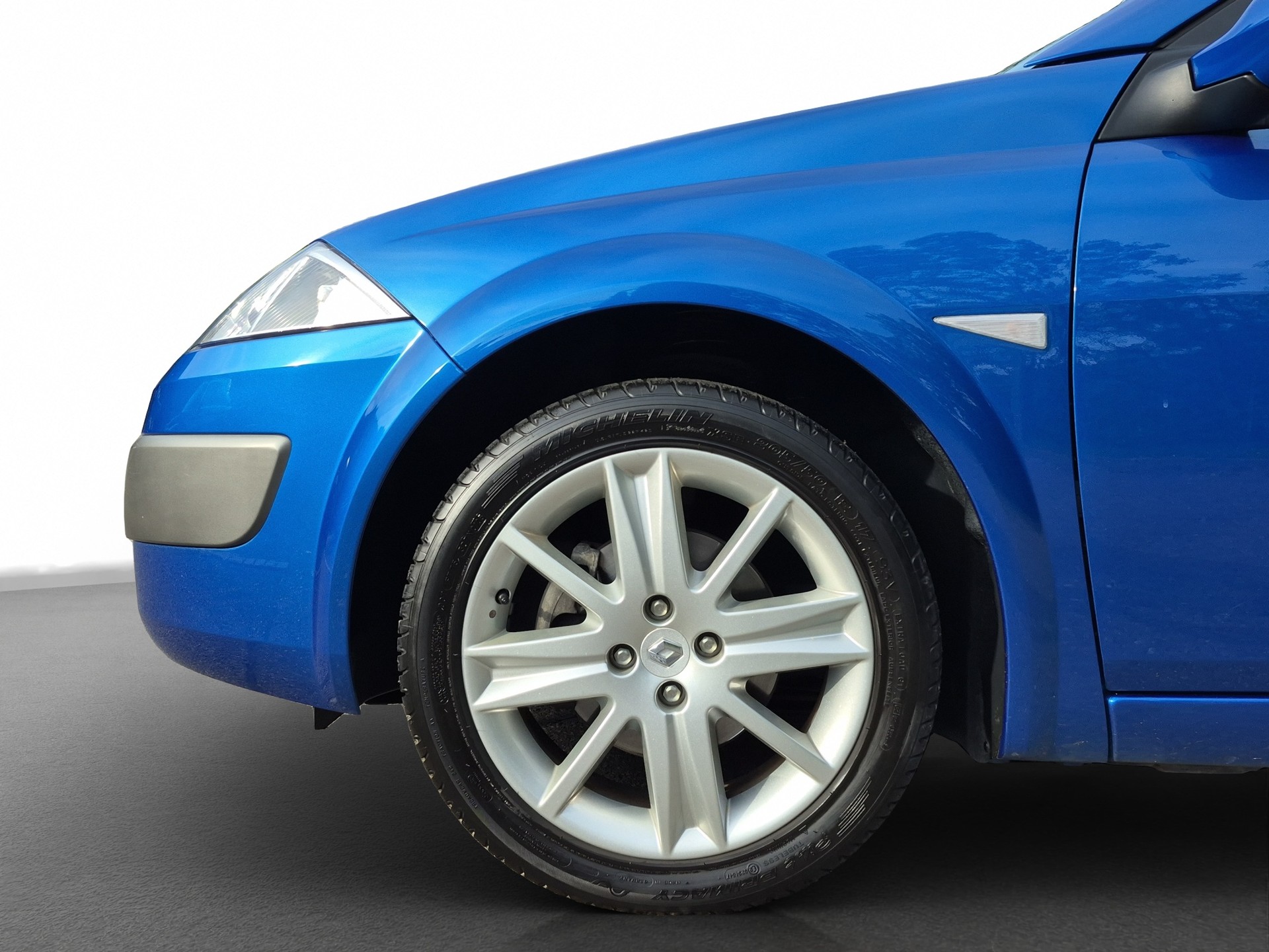 RENAULT Mégane C-C 2.0 16V Cabrio *1. Hand/Automat*-image-2