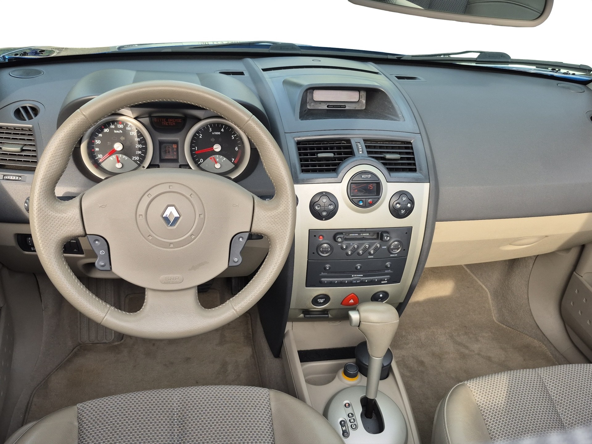 RENAULT Mégane C-C 2.0 16V Cabrio *1. Hand/Automat*-image-10
