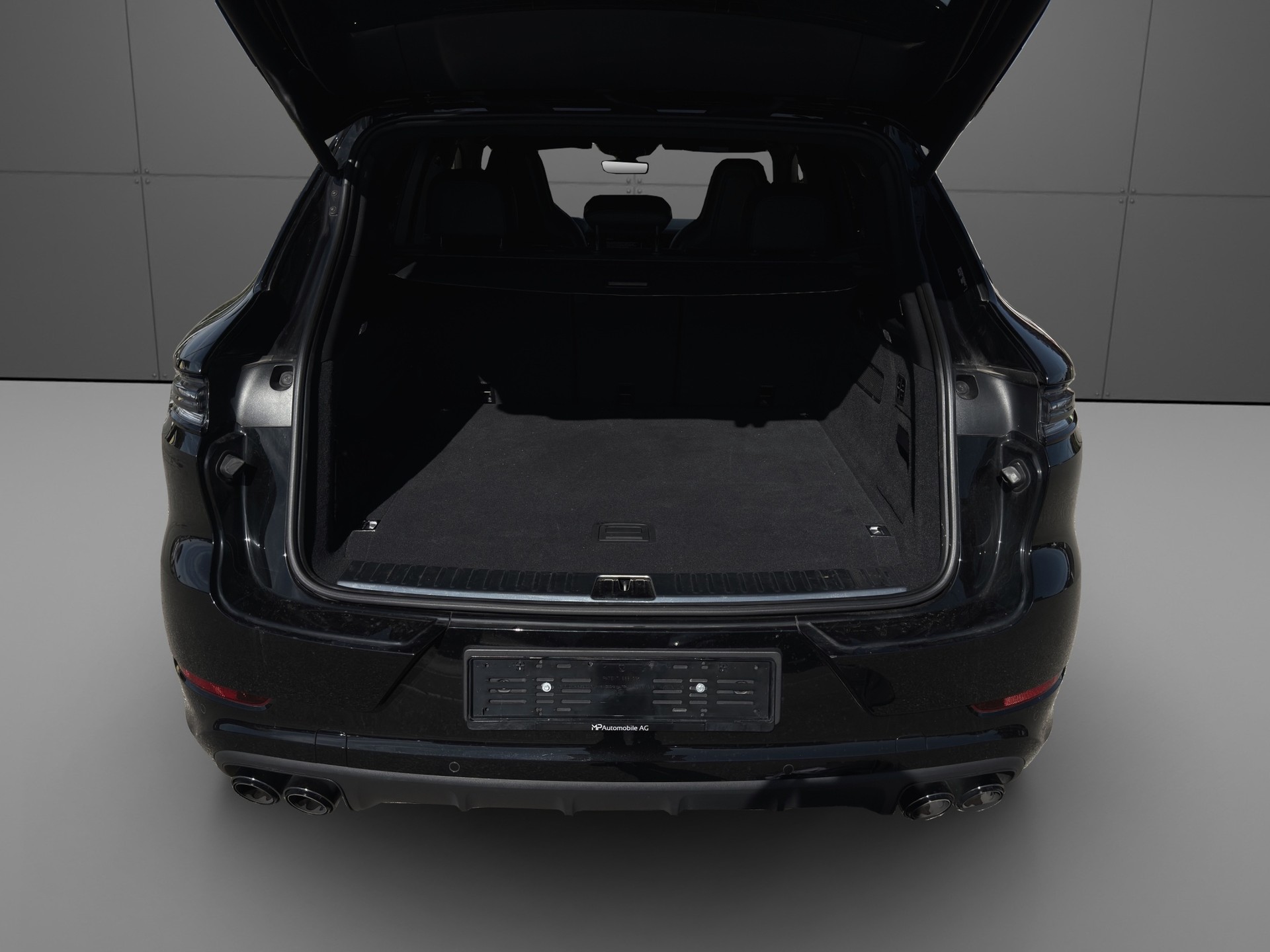 PORSCHE Cayenne Turbo E-Hybrid Tiptronic-image-3