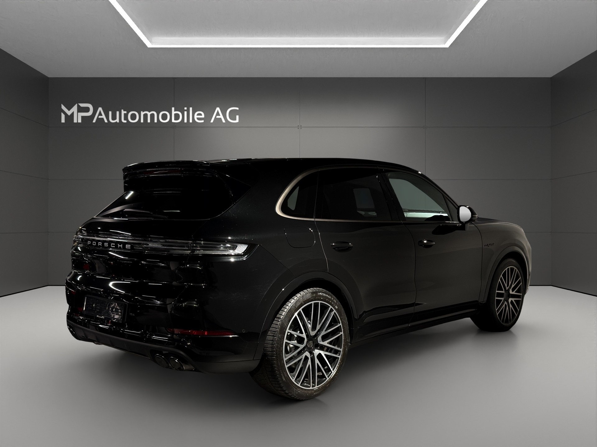 PORSCHE Cayenne Turbo E-Hybrid Tiptronic-image-2