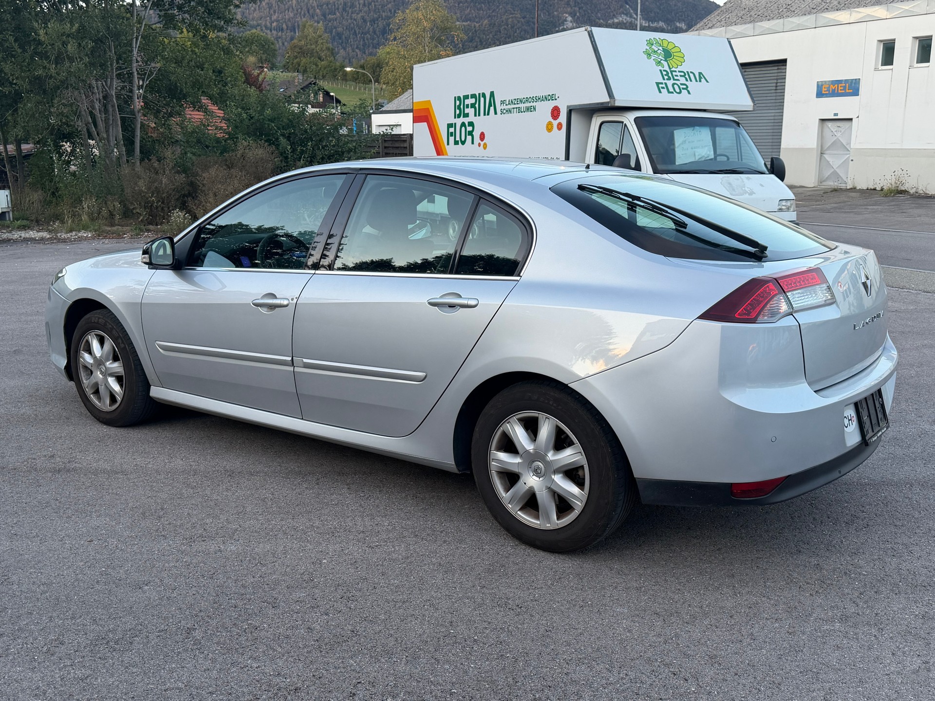 RENAULT Laguna 2.0 16V Dynamique-image-2