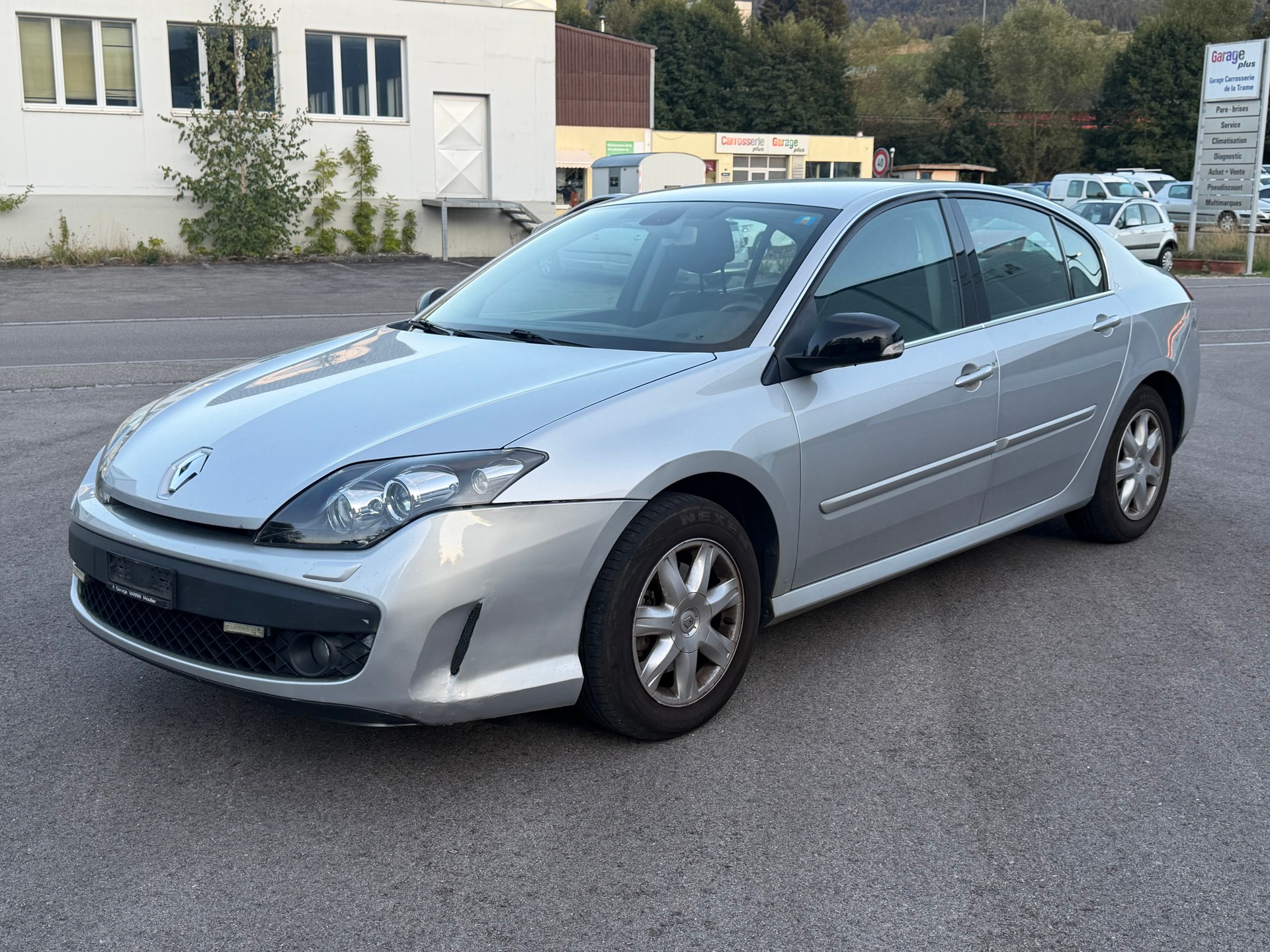 RENAULT Laguna 2.0 16V Dynamique-image-0