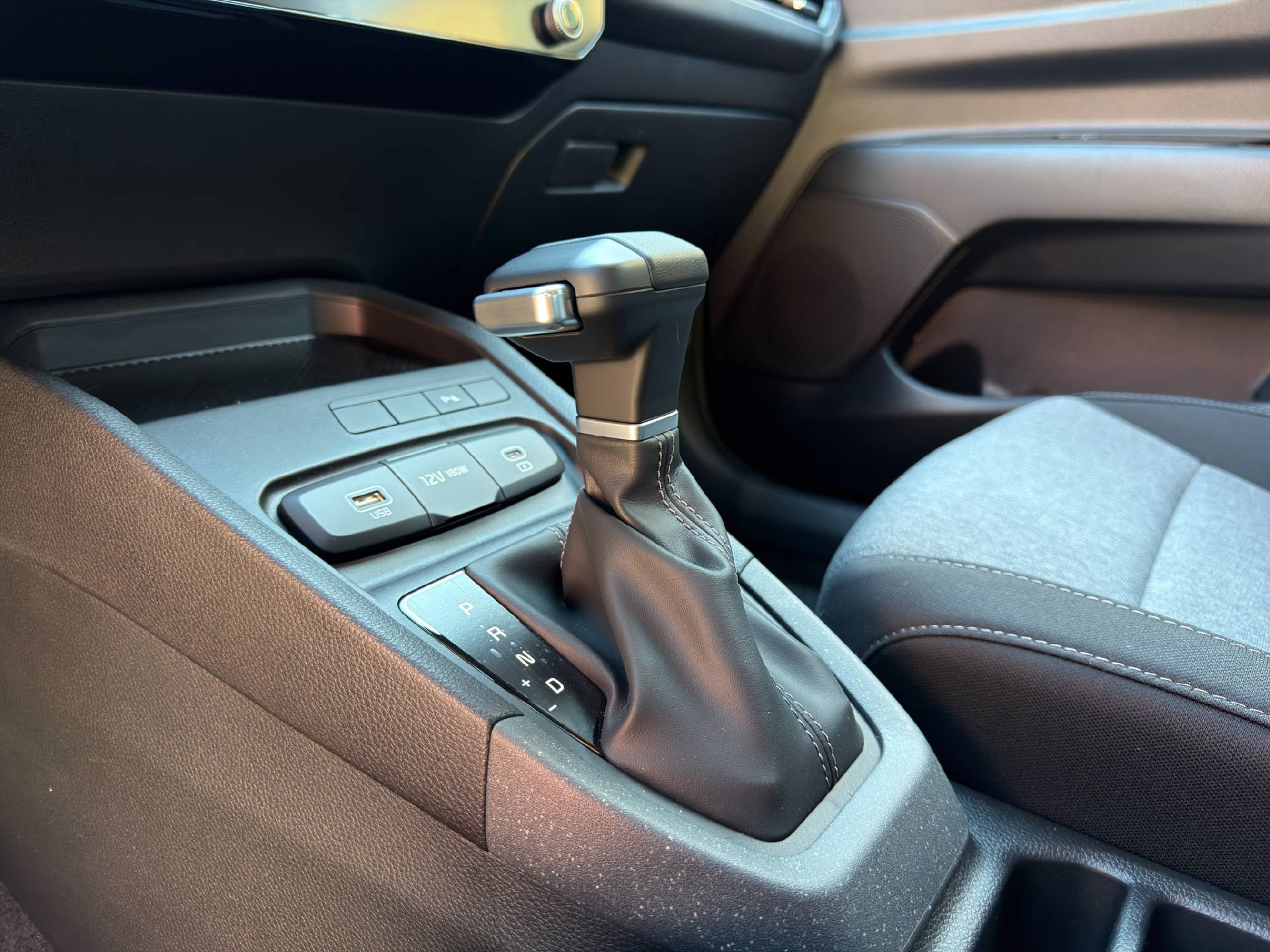 KIA Stonic 1.0 T-GDi MHEV Power-image-19