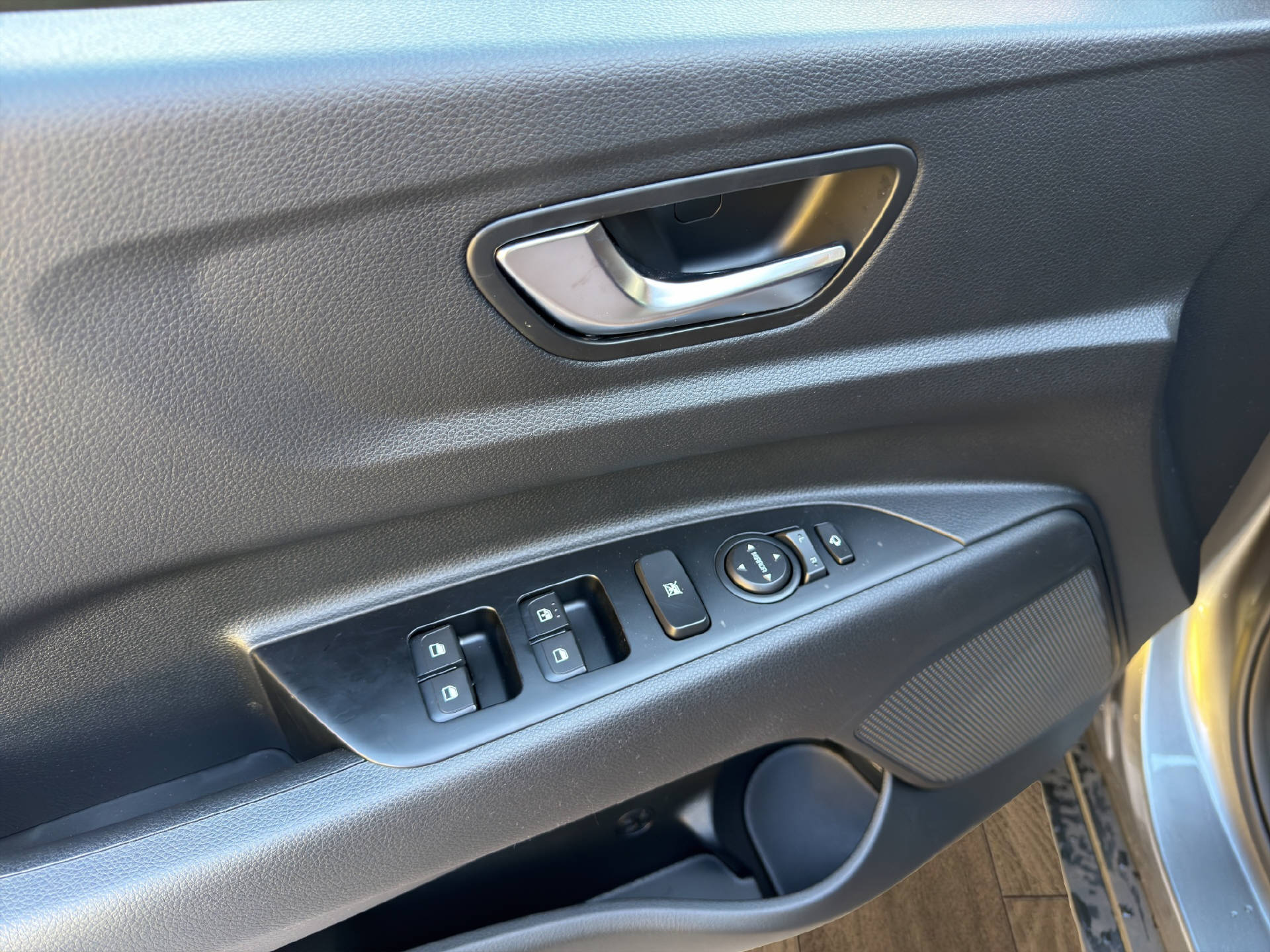 KIA Stonic 1.0 T-GDi MHEV Power-image-18
