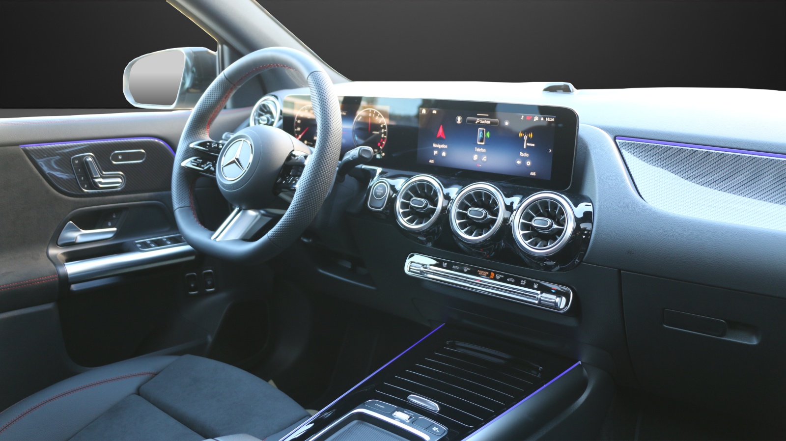 MERCEDES-BENZ GLA 250 e with EQ Hybrid-image-5