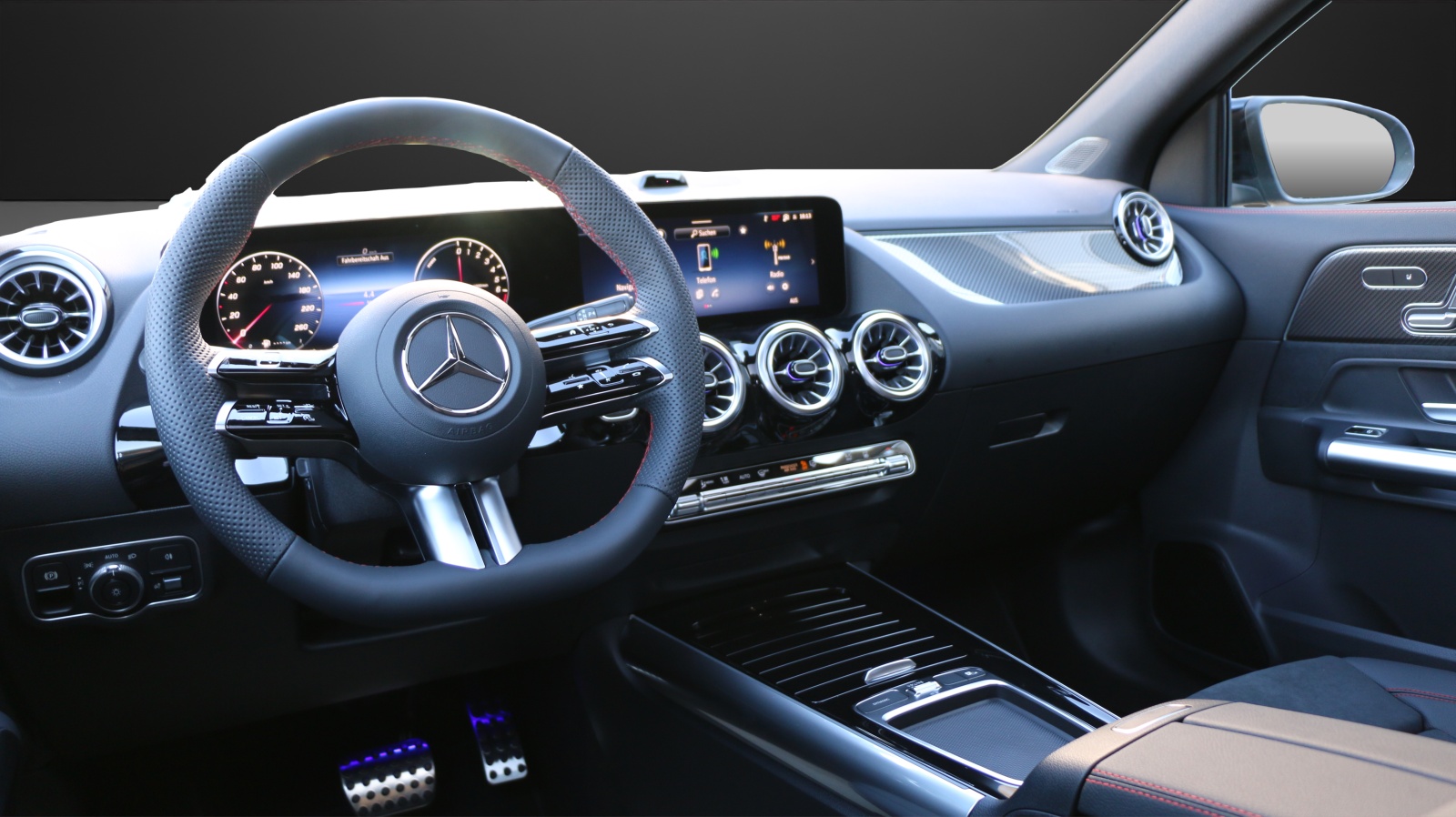 MERCEDES-BENZ GLA 250 e with EQ Hybrid-image-4