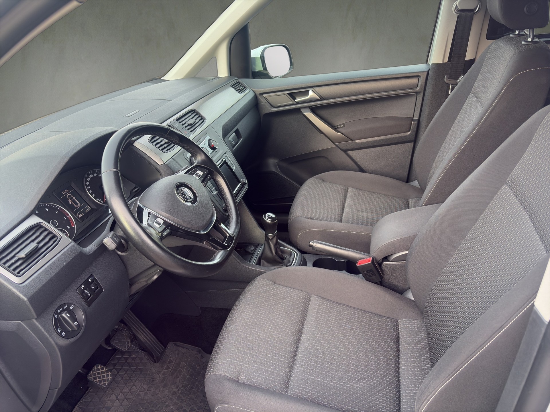 VW Caddy Maxi 1.4 TSI Trendline-image-8