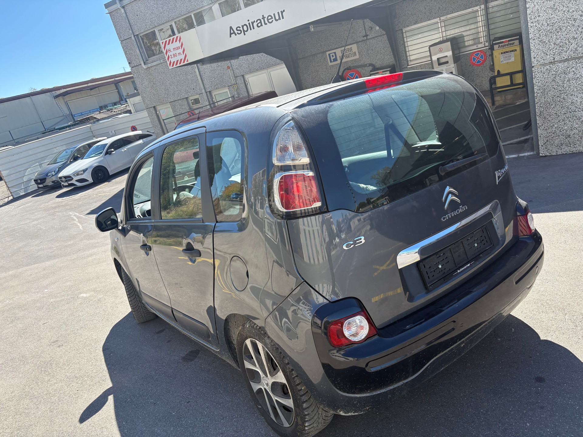 CITROEN C3 Picasso 1.2 Pure Tech Attraction-image-7