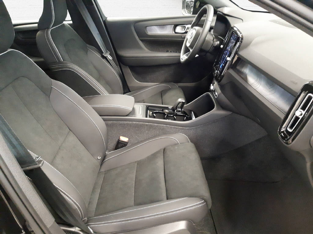 VOLVO C40 P6 Recharge Ultimate LU 7940-image-15
