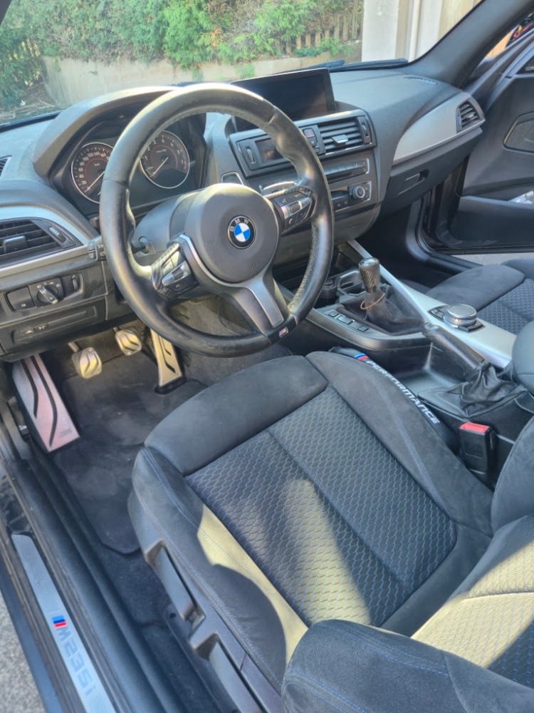 BMW M235i-image-5