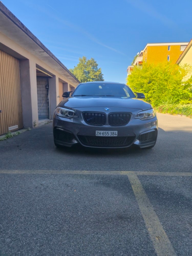BMW M235i-image-3
