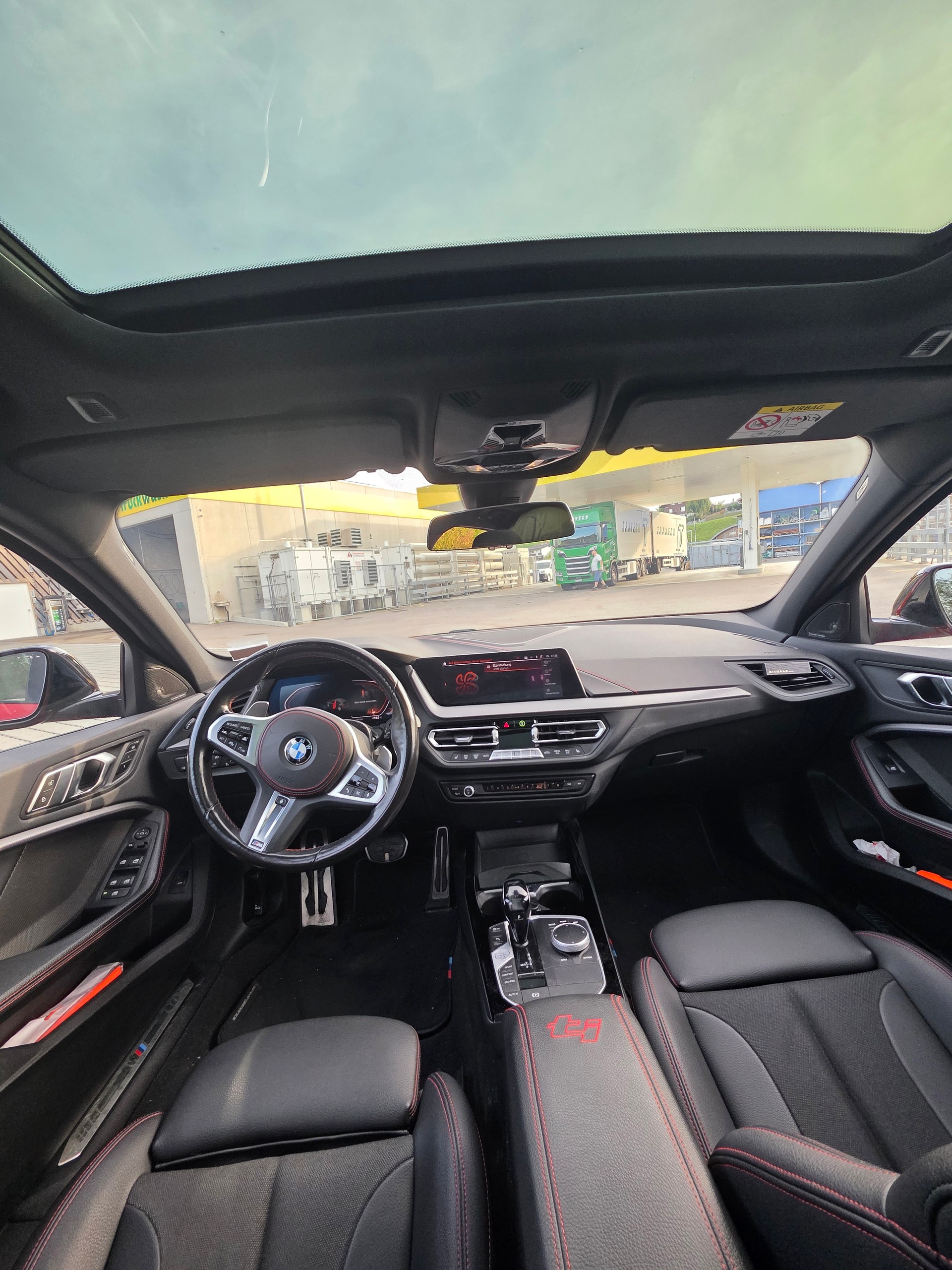 BMW 128ti-image-3