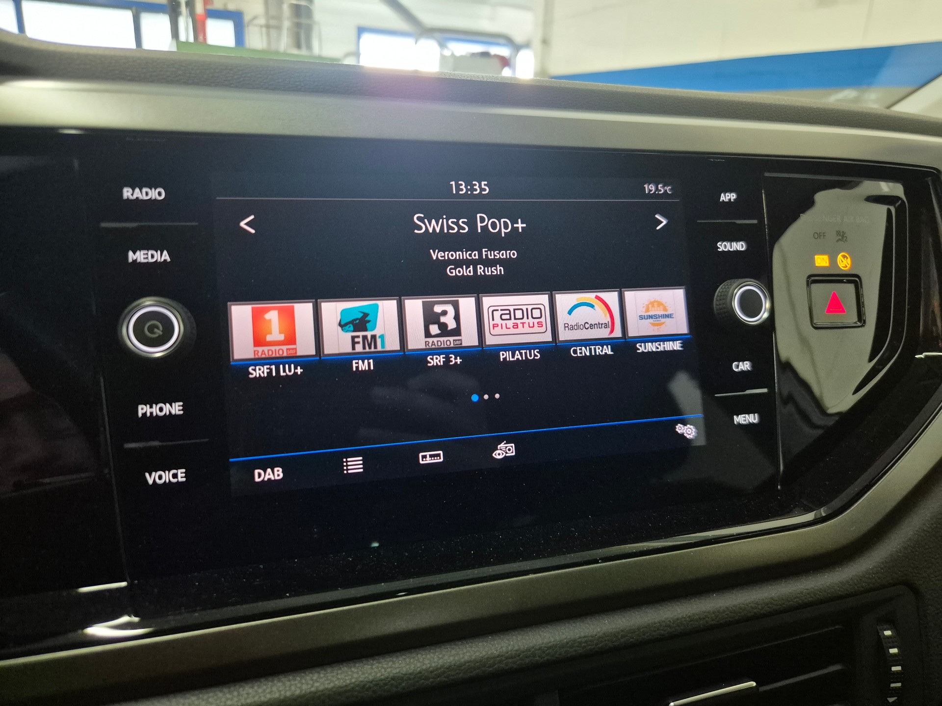VW Polo 1.0 TSI BMT Comfortline-image-9