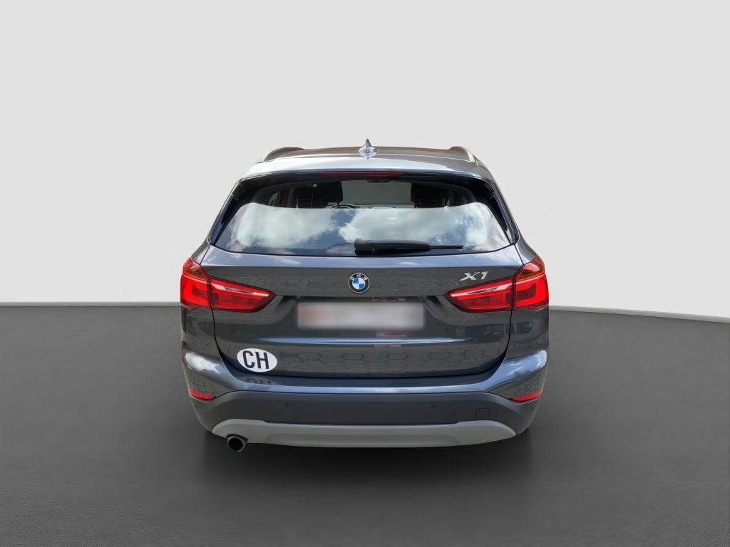 BMW 18d xDrive SAG-image-2
