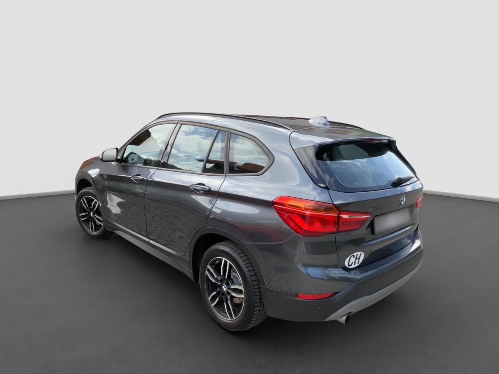BMW 18d xDrive SAG-image-3