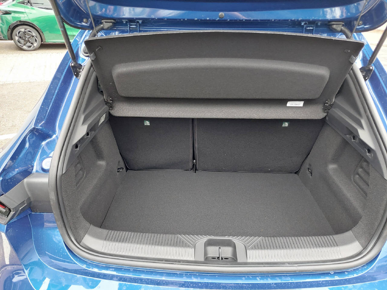 RENAULT Clio 1.8 E-Tech esprit Alpine 160-image-7