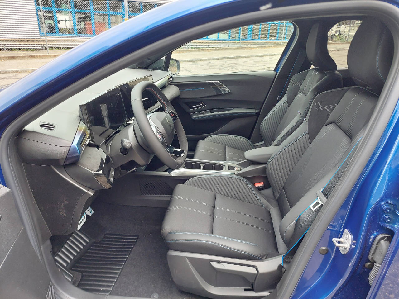 RENAULT Clio 1.8 E-Tech esprit Alpine 160-image-5