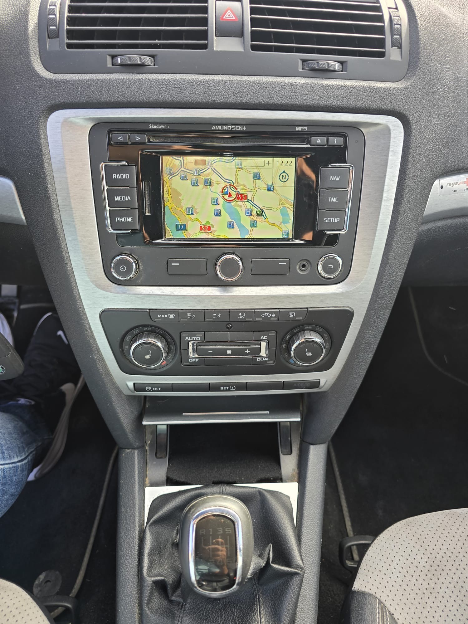 SKODA Octavia Combi 2.0 TSI RS-image-10