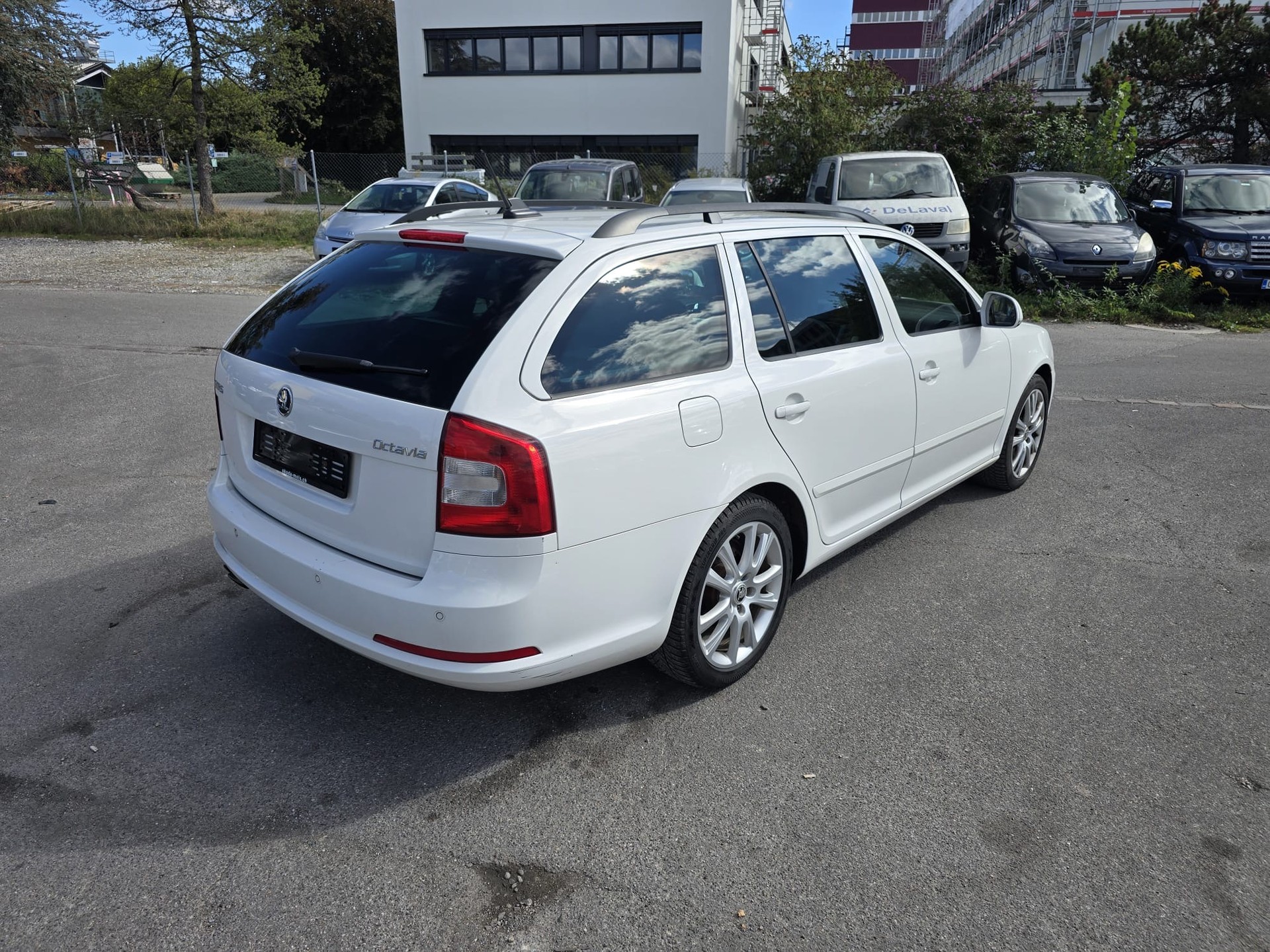 SKODA Octavia Combi 2.0 TSI RS-image-5
