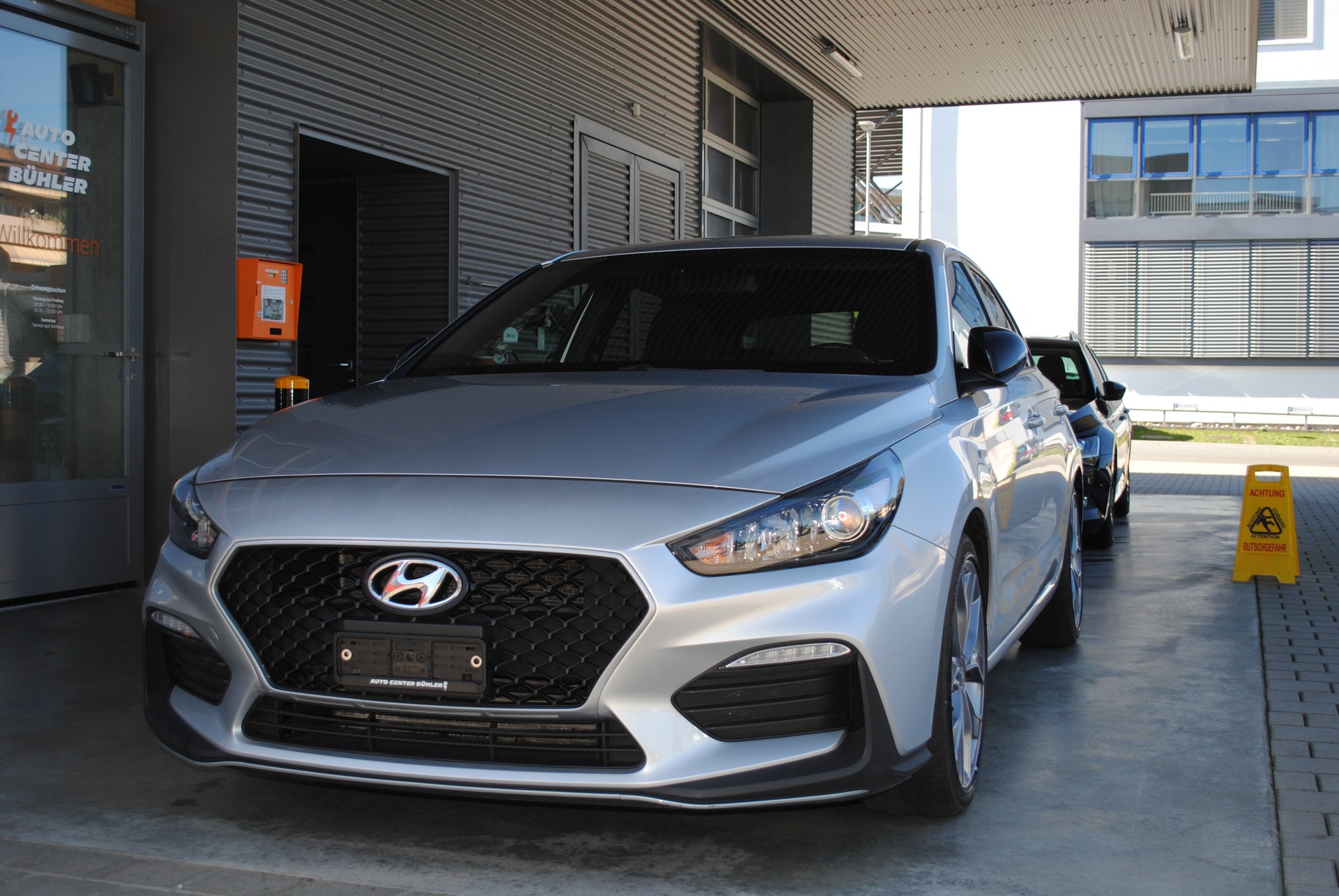 HYUNDAI i30 1.4 T-GDi N-Line DCT-showroom-element-1