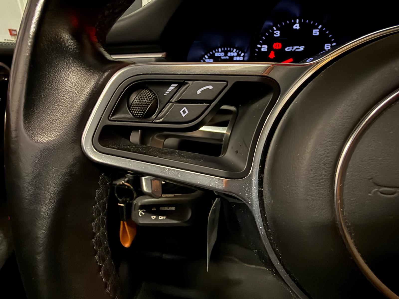 PORSCHE Macan GTS PDK *Toit Ouvrant*Carplay*-image-22