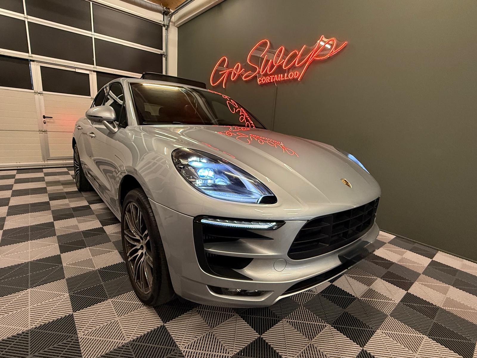 PORSCHE Macan GTS PDK *Toit Ouvrant*Carplay*-image-7