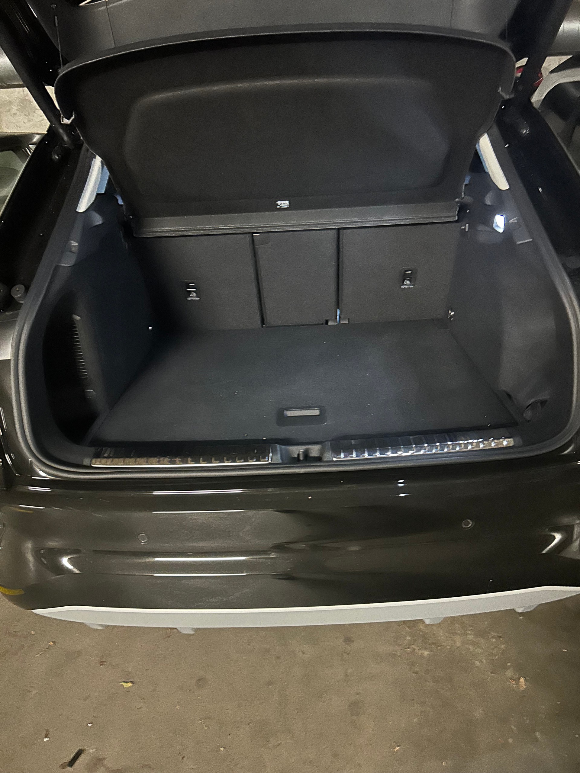 AUDI 1.5 e-hybrid S-Tronic-image-4