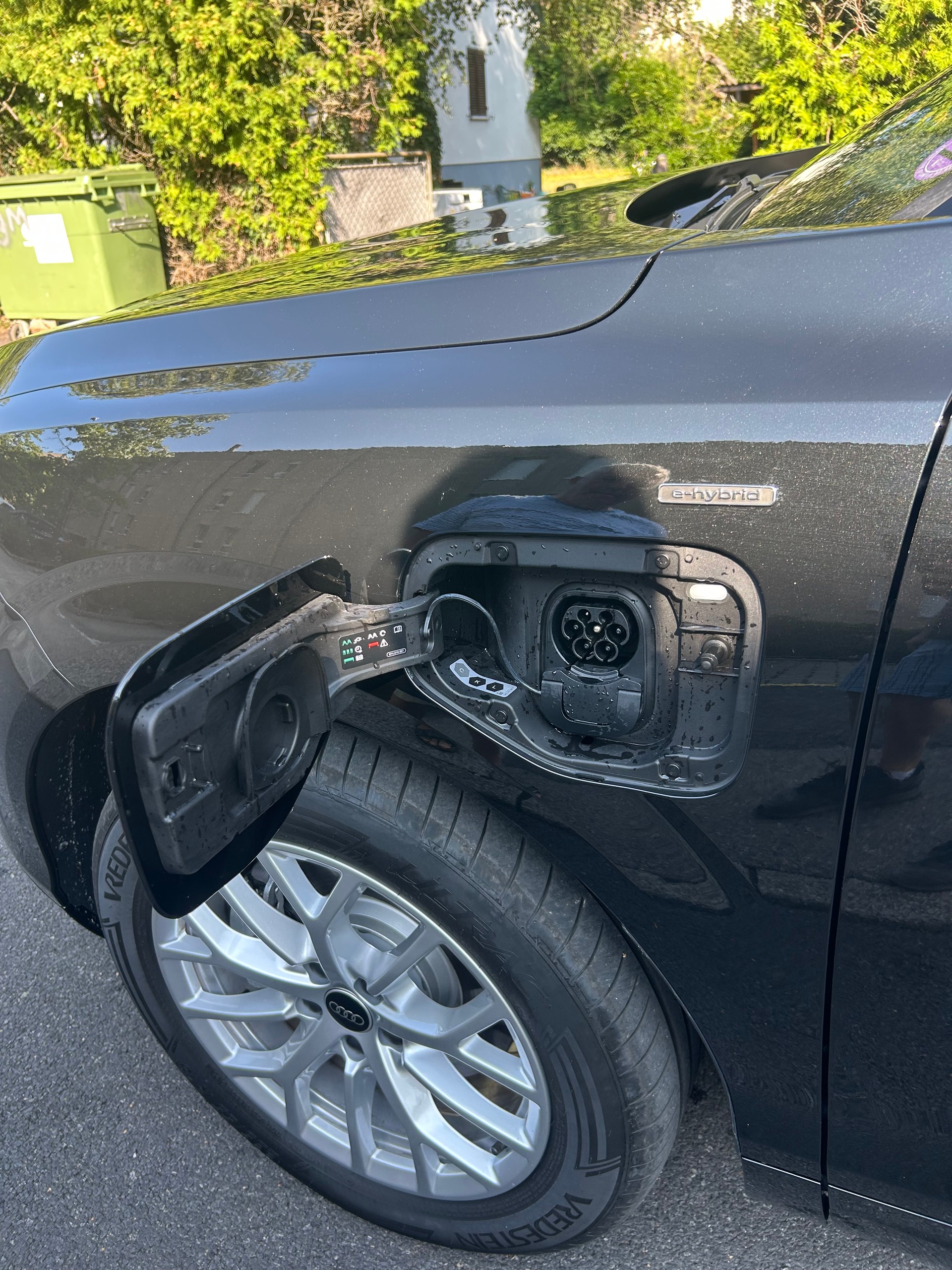 AUDI 1.5 e-hybrid S-Tronic-image-5