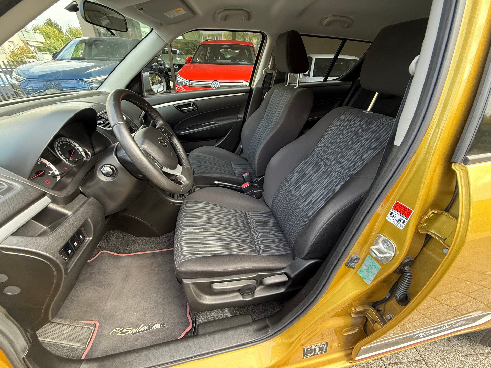 SUZUKI Swift 1.2i 16V PizSulai 4x4-image-6