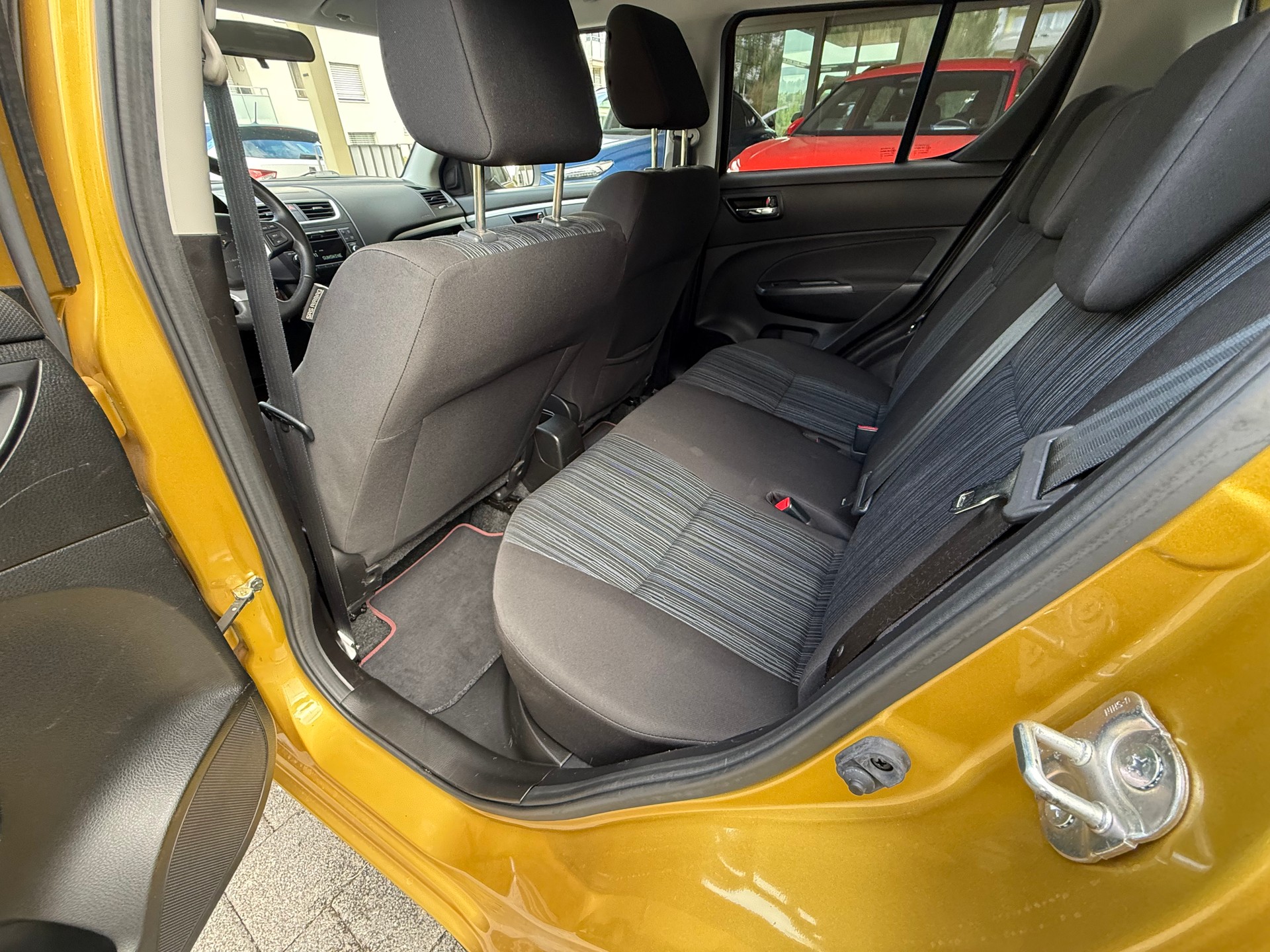 SUZUKI Swift 1.2i 16V PizSulai 4x4-image-7