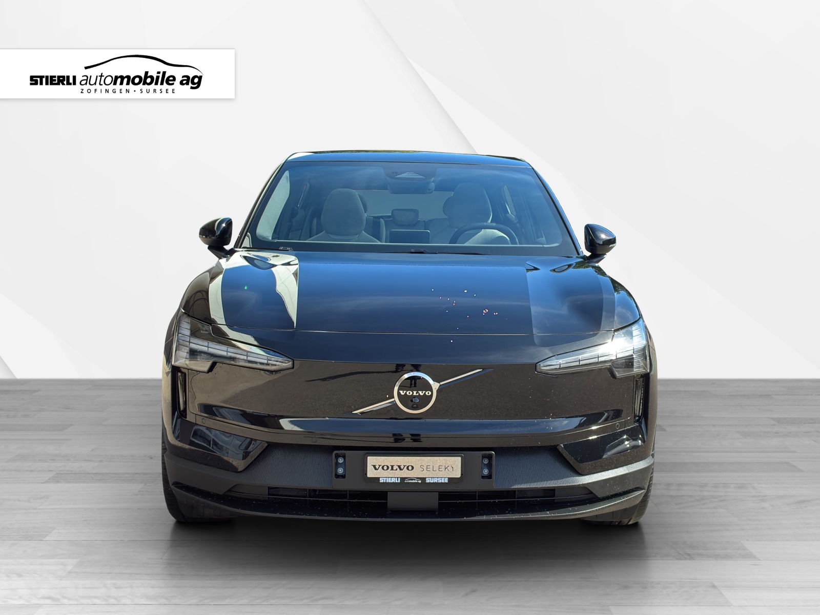 VOLVO EX 30 E60 Twin Ultra Performance AWD-image-1