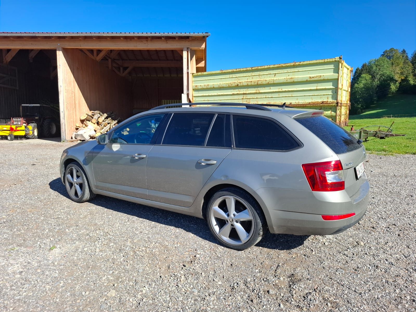 SKODA 2.0 TDI 184 Elegance 4x4 DSG-image-1