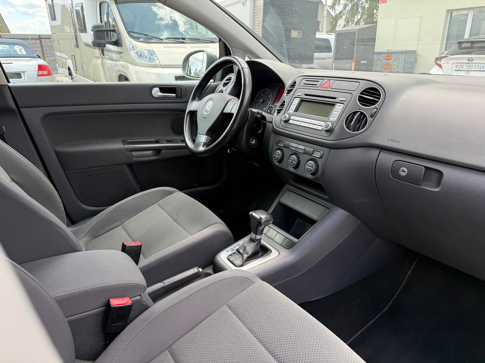 VW Golf Plus 2.0 TDI Comfortline-image-13