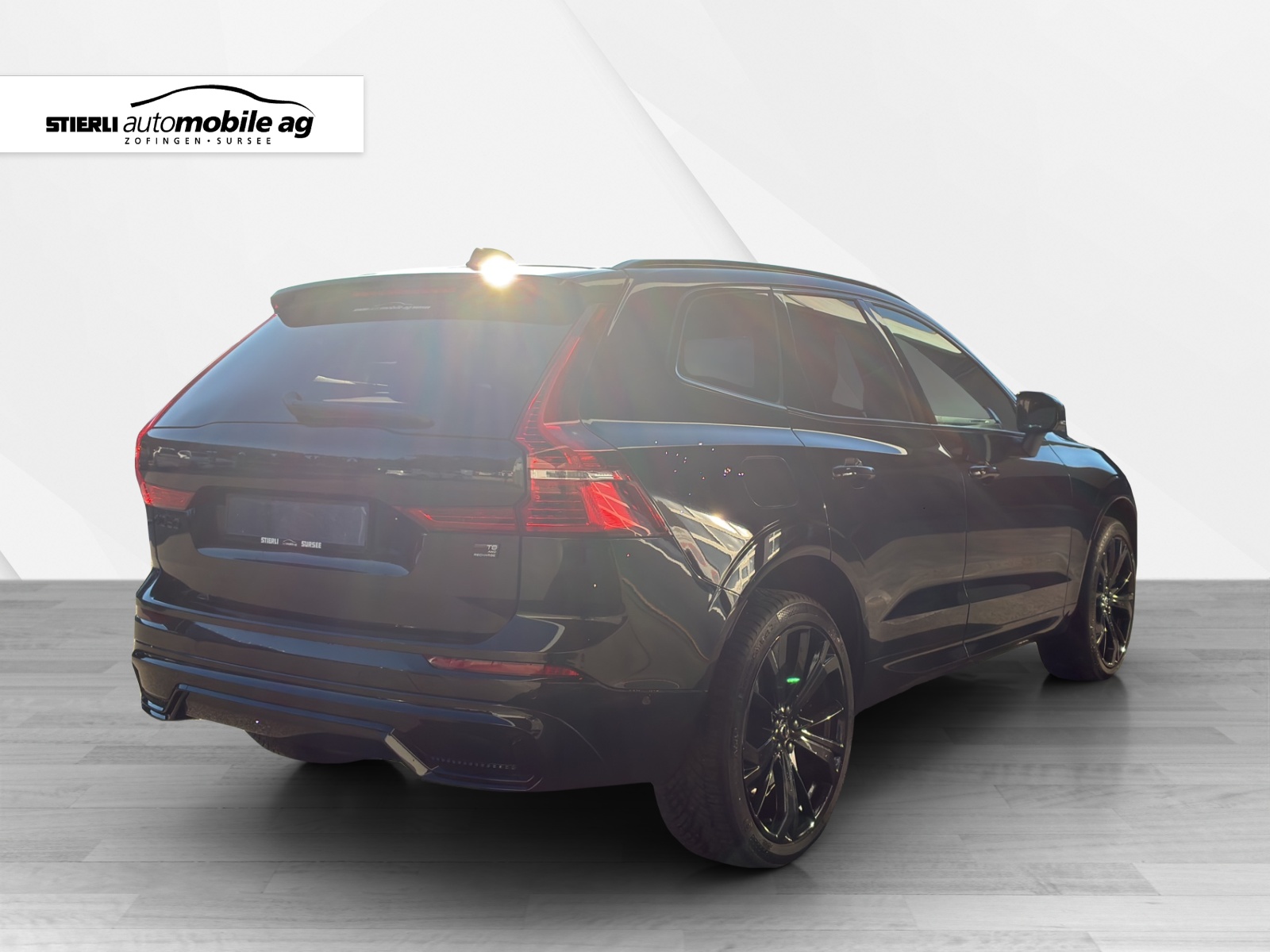 VOLVO XC60 2.0 T8 TE XCENTRIC Black Edition eAWD-image-4