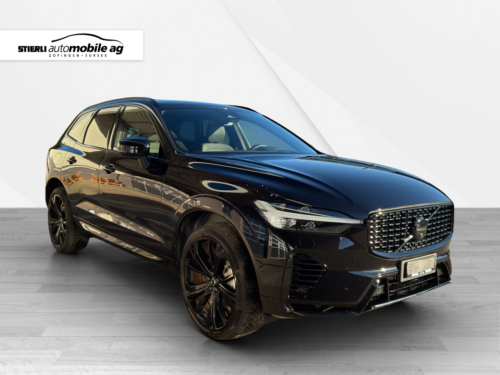 VOLVO XC60 2.0 T8 TE XCENTRIC Black Edition eAWD-image-2