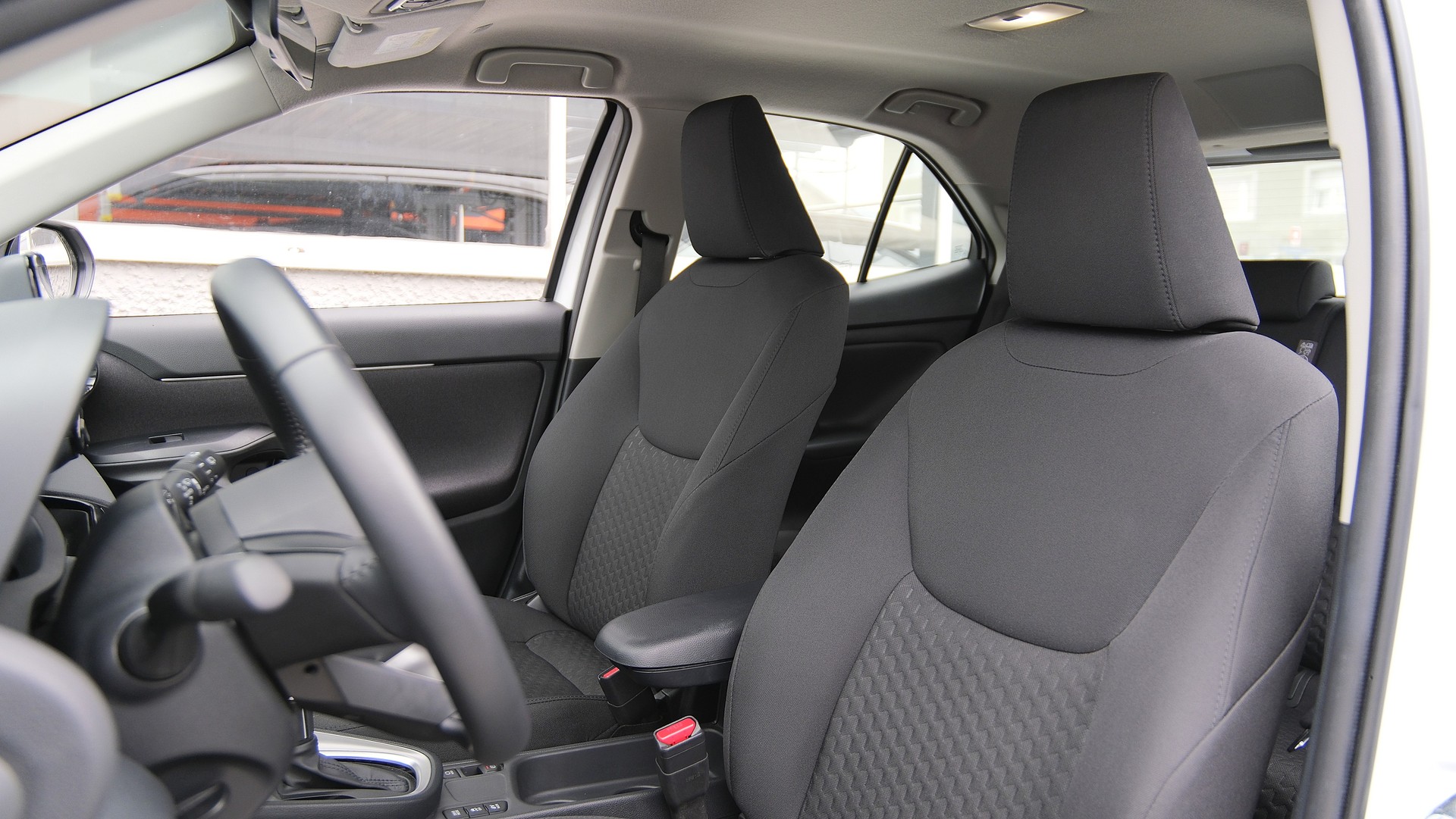 TOYOTA Yaris Cross 1.5 Trend e-CVT-image-4