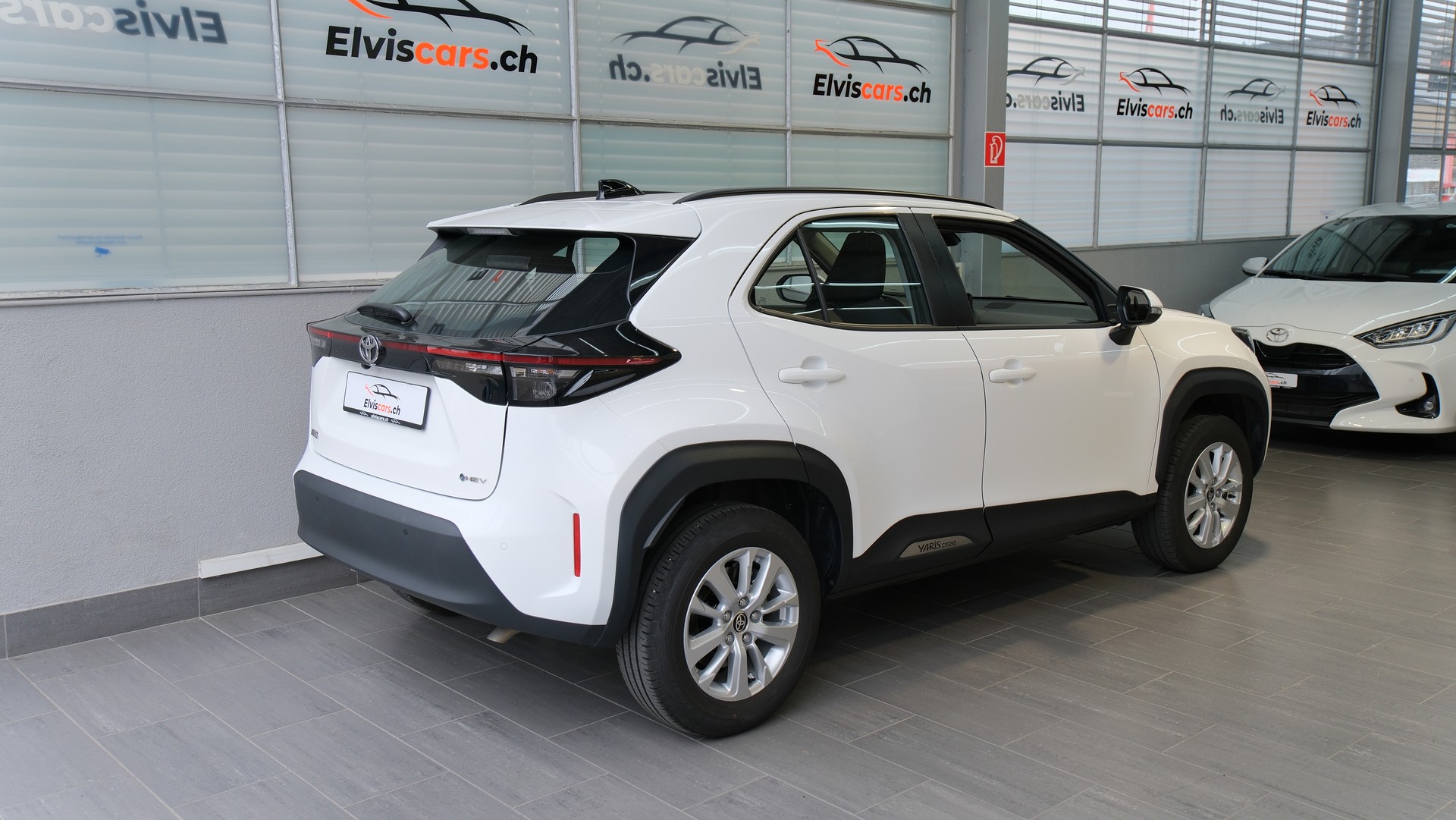 TOYOTA Yaris Cross 1.5 Trend e-CVT-image-25