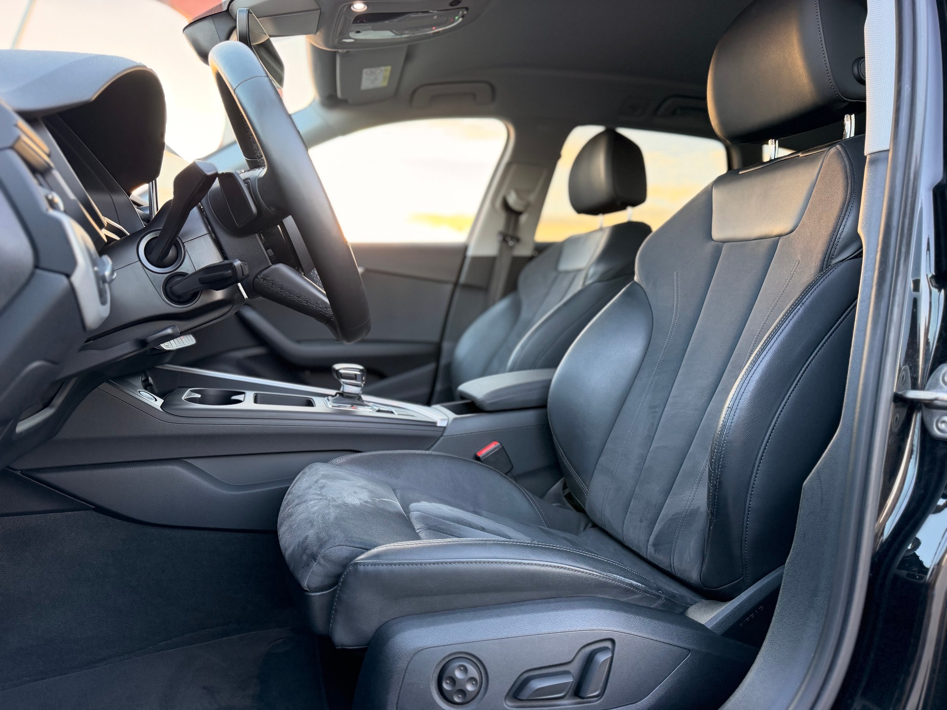 AUDI A4 Avant 45 TFSI S-tronic quattro-image-10