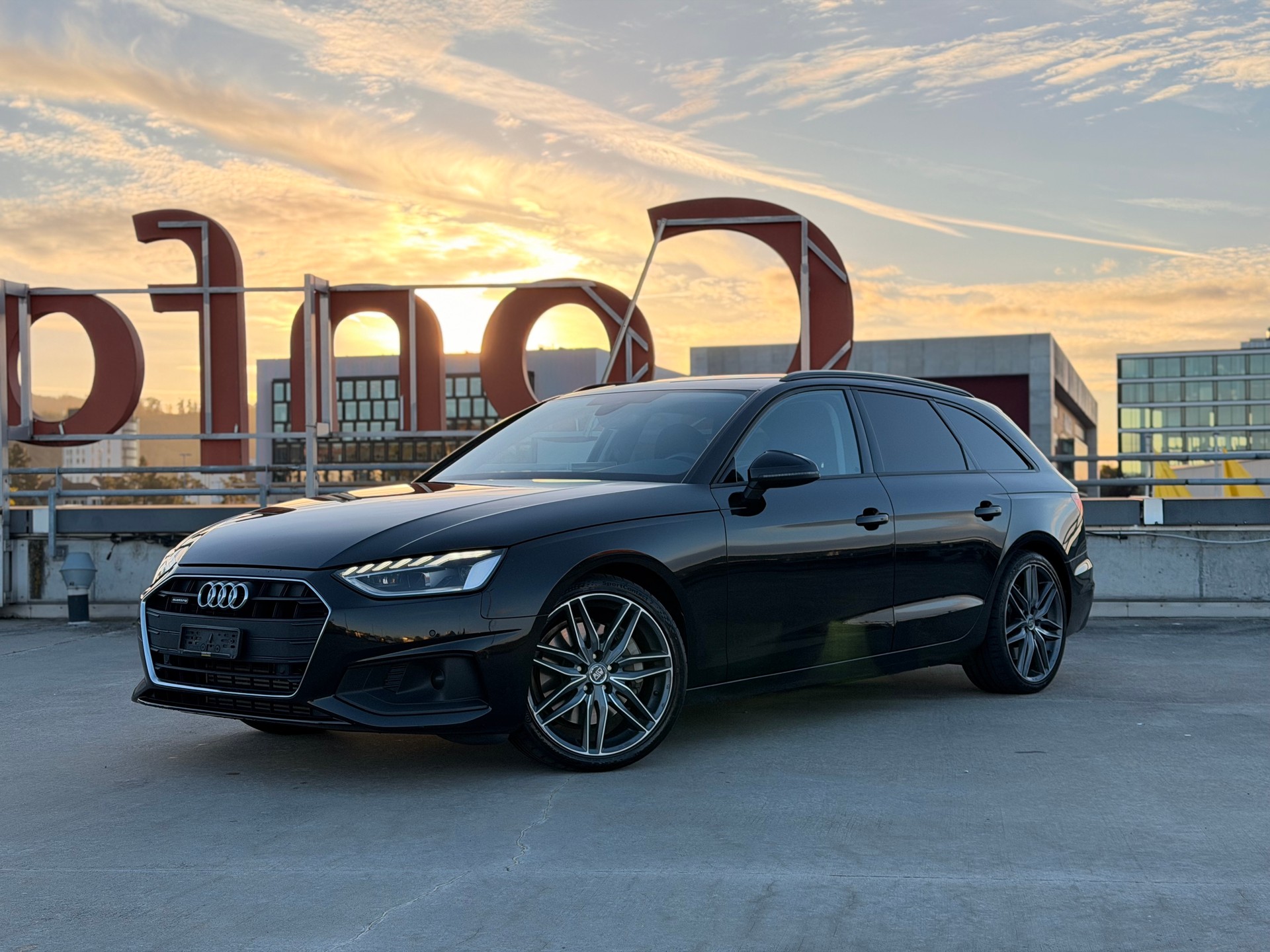 AUDI A4 Avant 45 TFSI S-tronic quattro-image-0