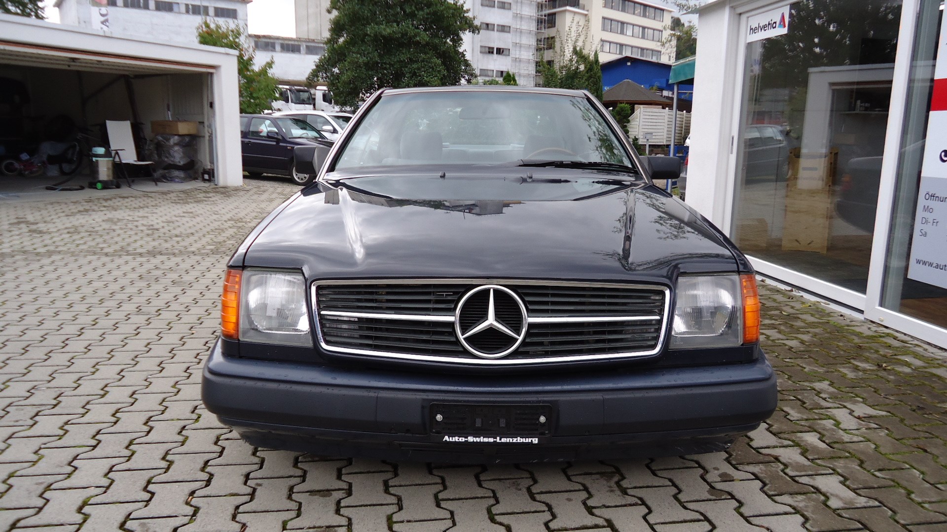 MERCEDES-BENZ 230 CE-image-2