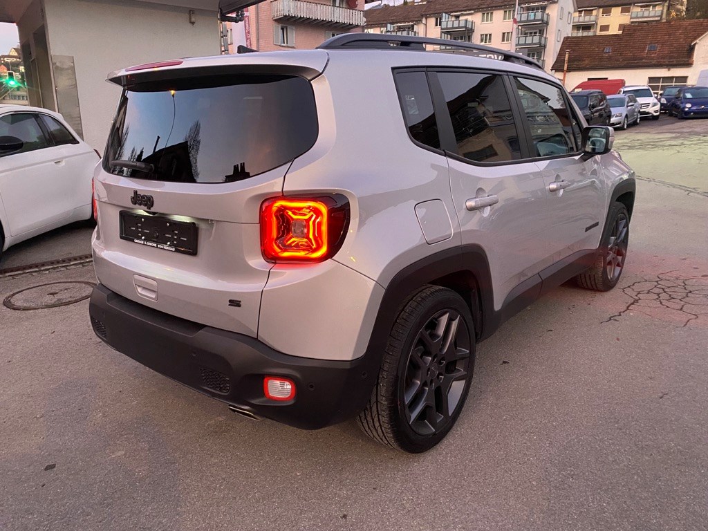 JEEP Renegade 1.3 GSE Turbo Limited-image-1