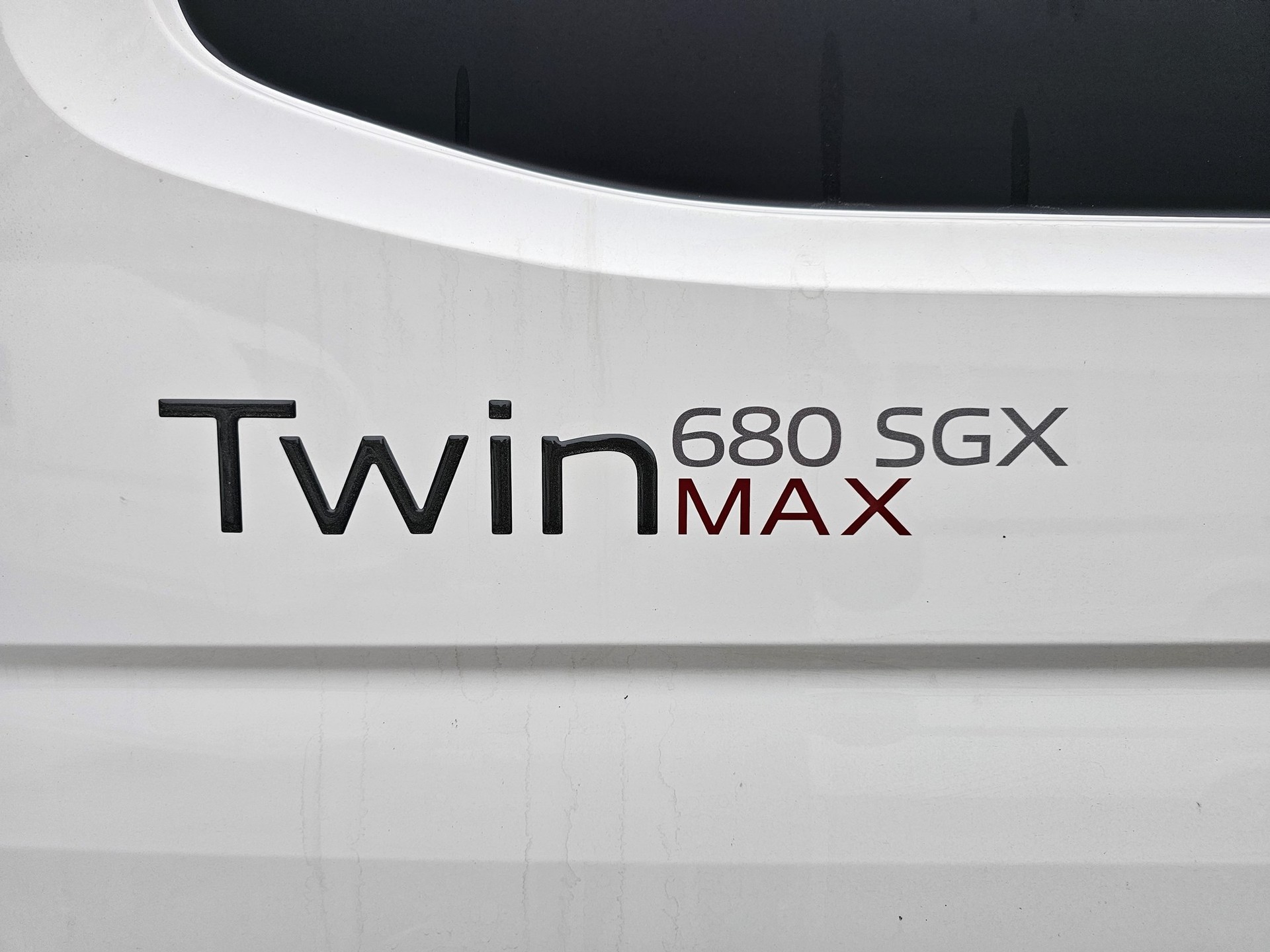 ADRIA TWIN MAX 680 SGX-image-2