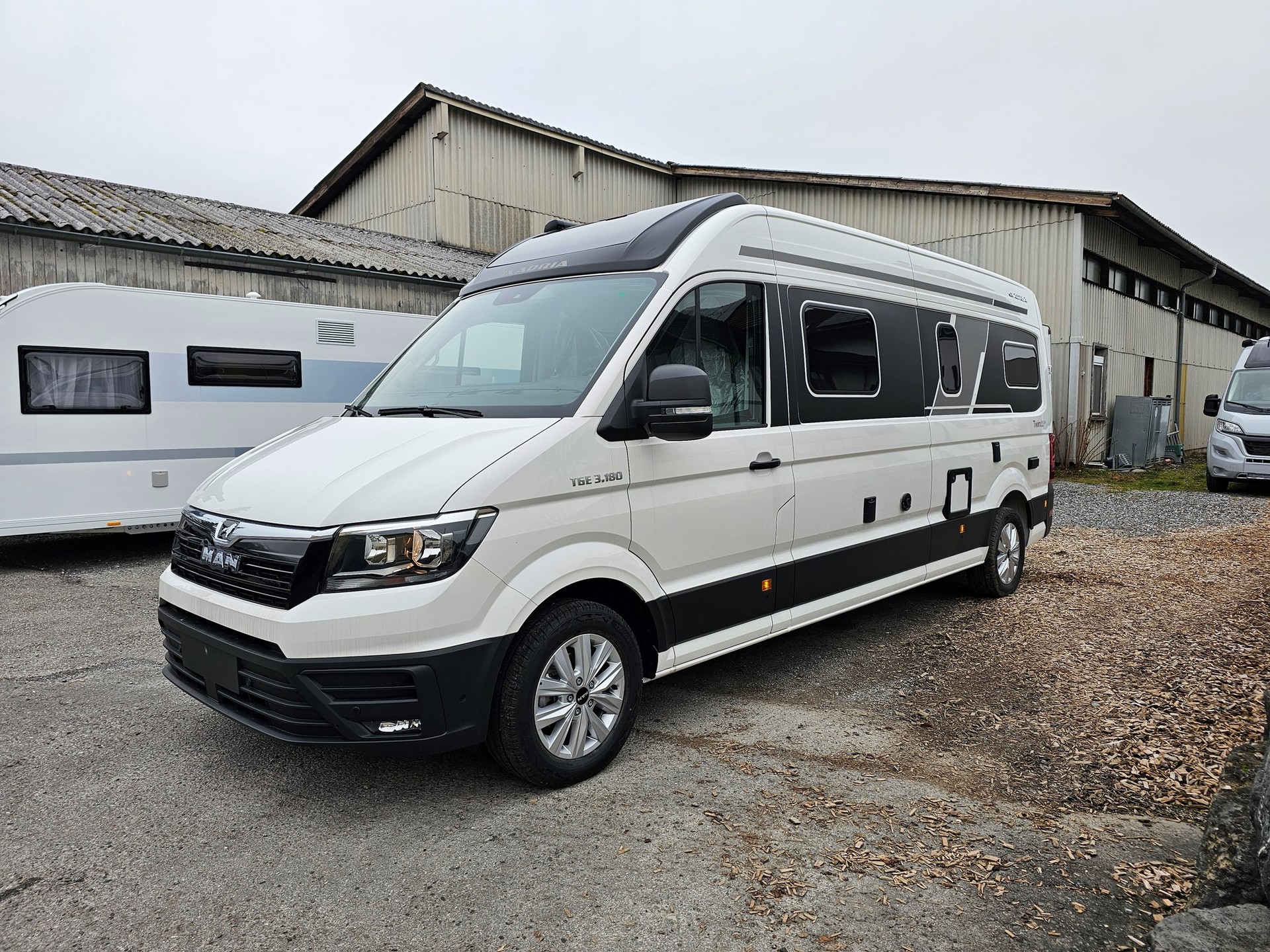 ADRIA TWIN MAX 680 SGX-image-29