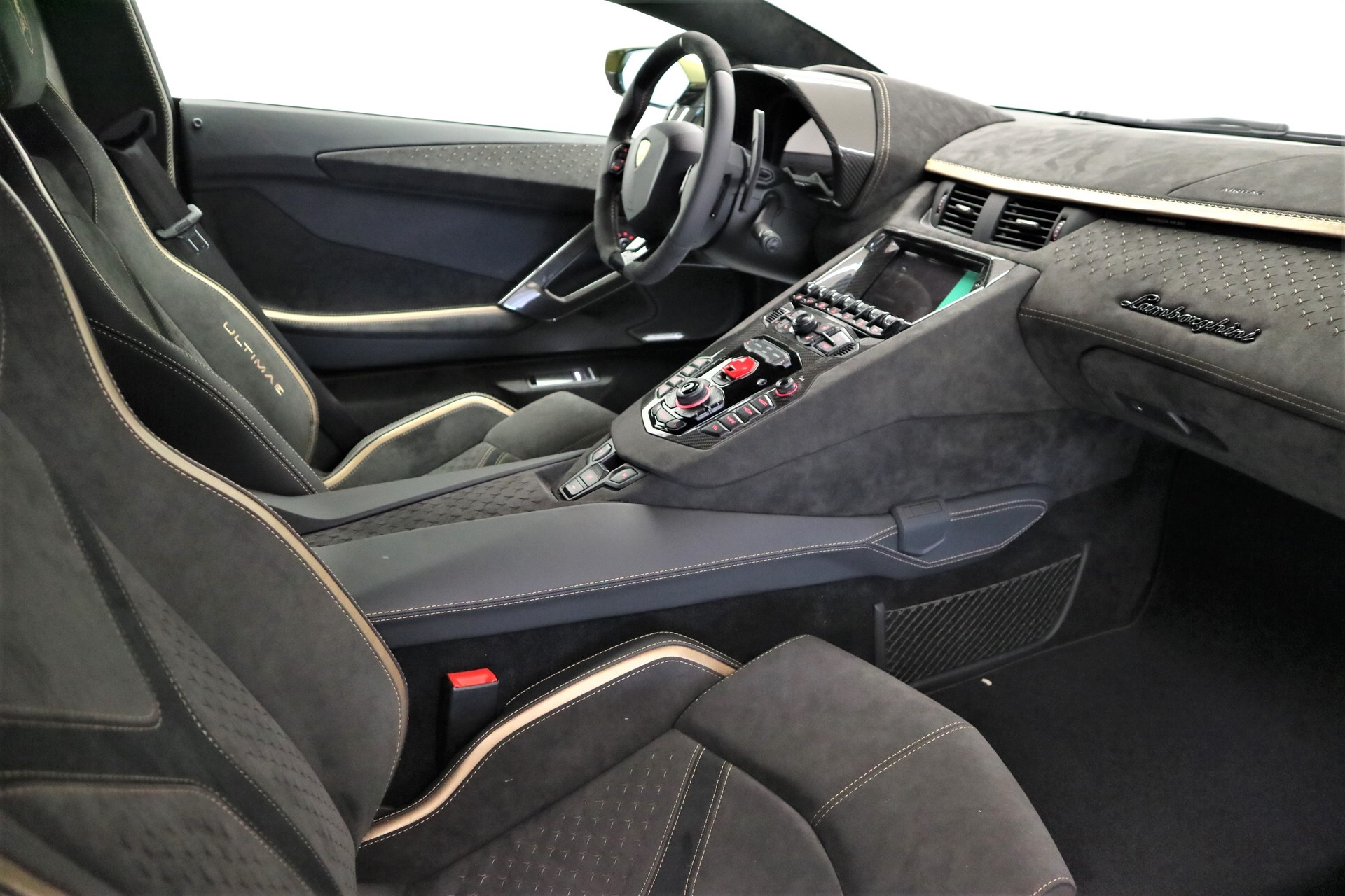 LAMBORGHINI Aventador LP780-4 Coupé E-Gear Ultimae-image-6