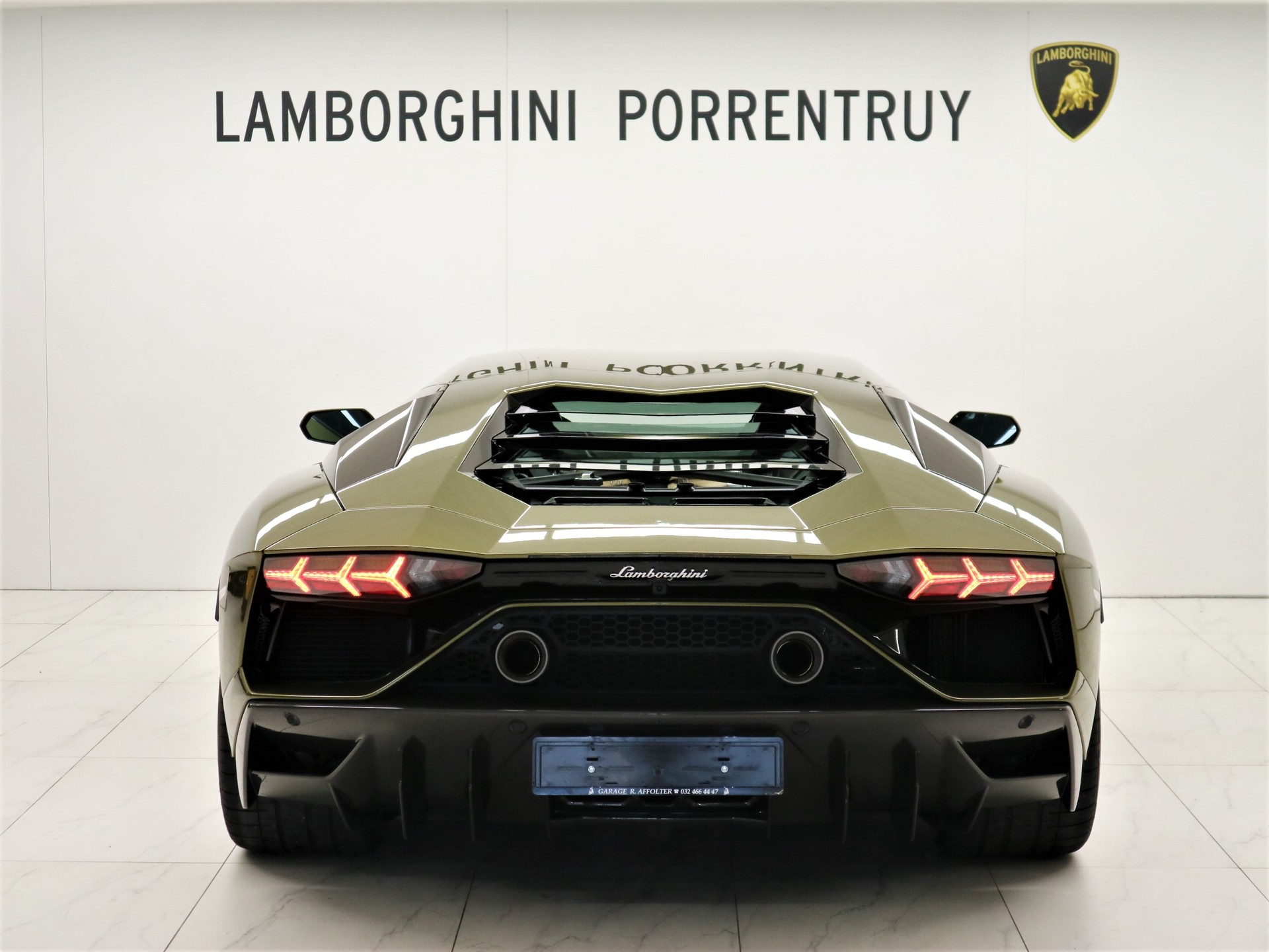 LAMBORGHINI Aventador LP780-4 Coupé E-Gear Ultimae-image-3