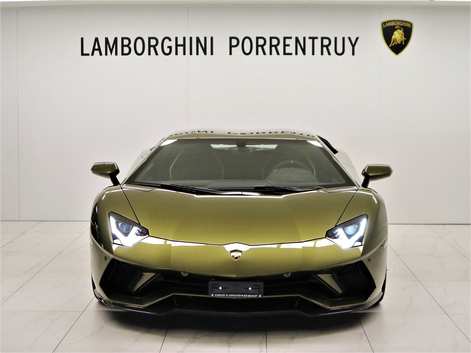 LAMBORGHINI Aventador LP780-4 Coupé E-Gear Ultimae-image-4