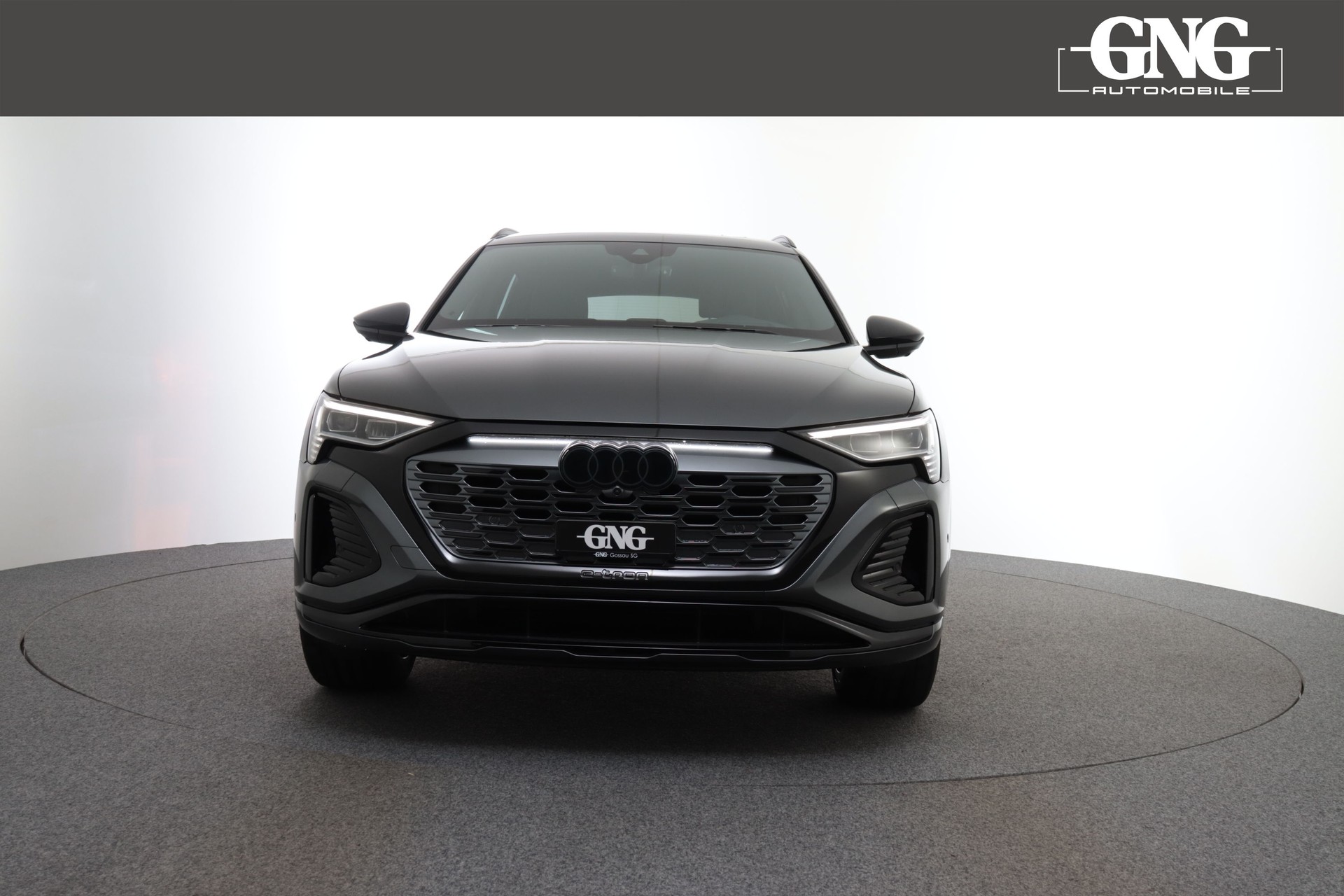 AUDI Q8 55 e-tron Black Edition quattro-image-7