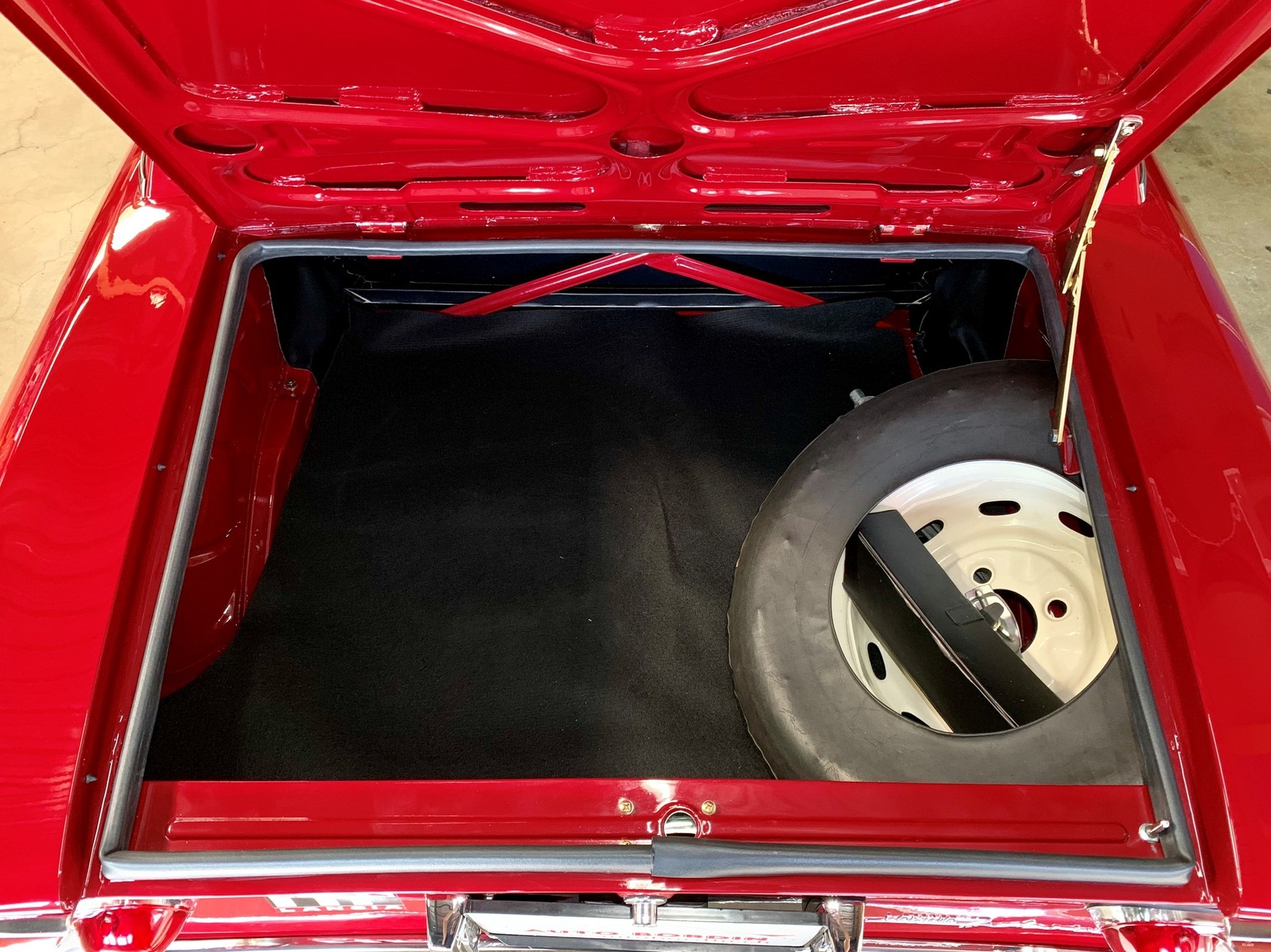 LANCIA FULVIA Rallye 1.2 HF Komplettrestauration - Nut & Bolt Restoration (Coupé)-image-8