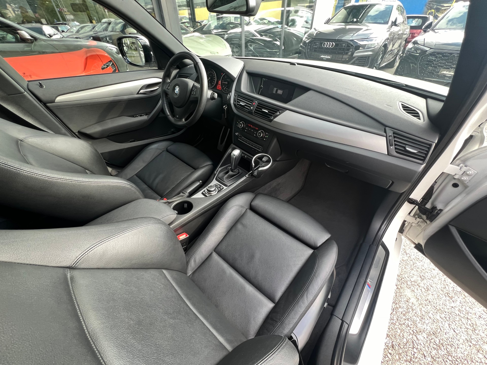 BMW X1 xDrive 23d Steptronic-image-11